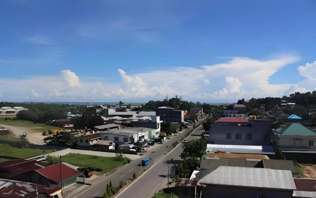 Hotel Dynasty Tarakan Extérieur photo