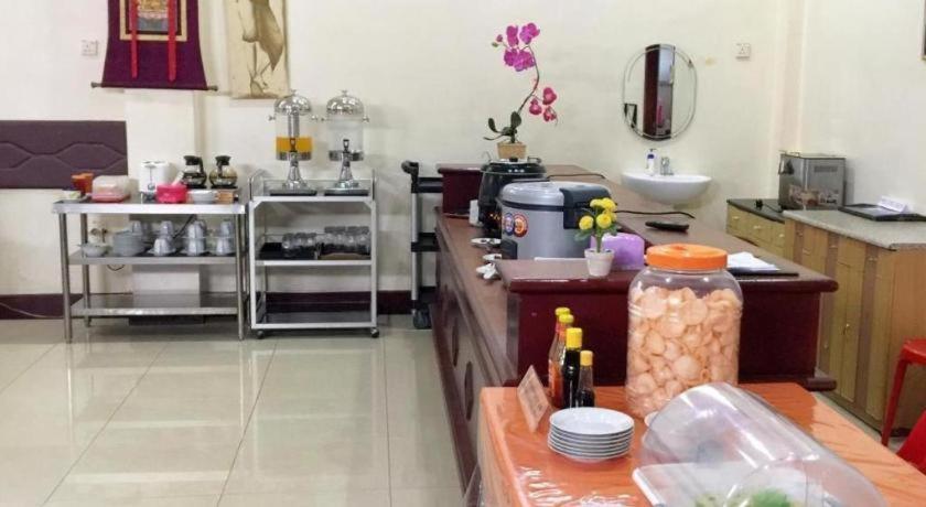 Hotel Dynasty Tarakan Extérieur photo