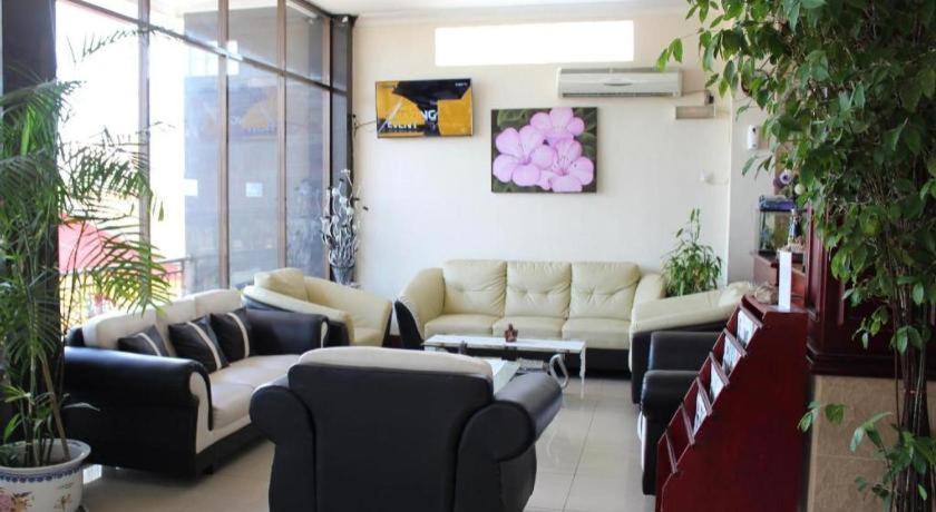 Hotel Dynasty Tarakan Extérieur photo