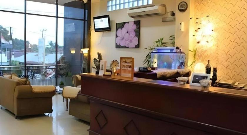 Hotel Dynasty Tarakan Extérieur photo
